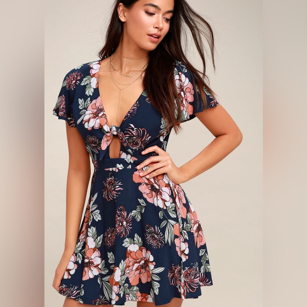 Lulu’s | Botanic Navy Blue Tie-Front Skater Dress | S